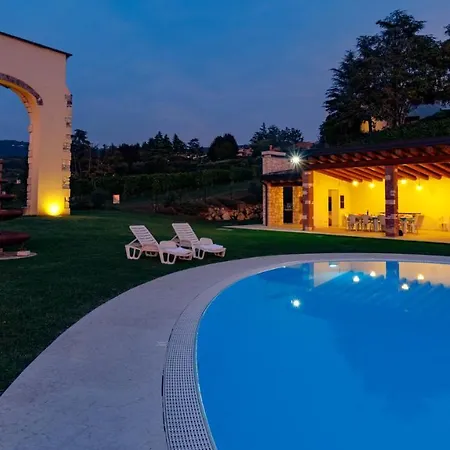 La Fonte Degli Dei 12&2 *