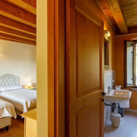 La Fonte Degli Dei 12&2 *